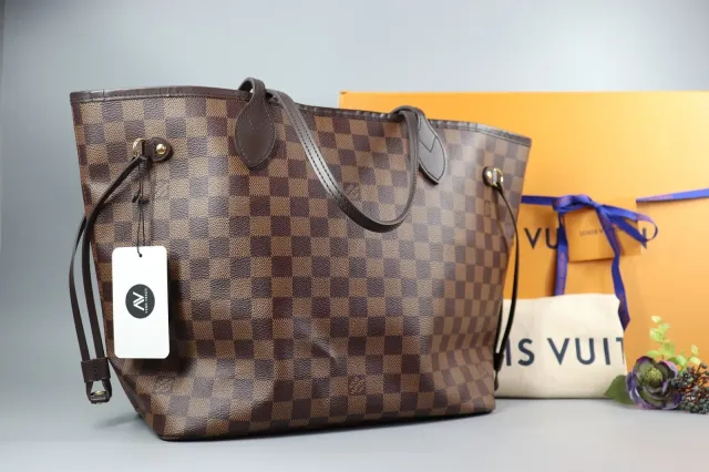 Louis Vuitton Neverfull Tote